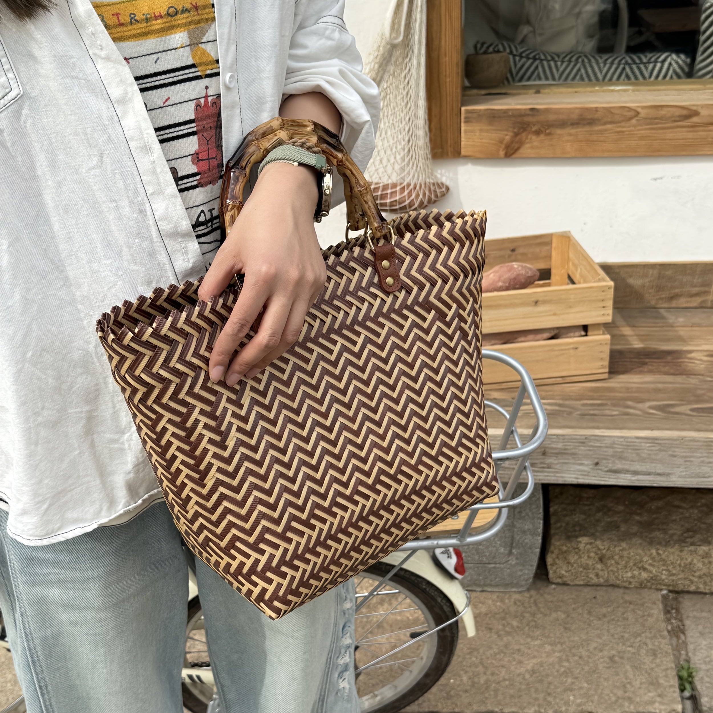 Large Capacity Handwoven Vintage Tote Bag - Brown & Cream Chevron Pattern, Durable Plastic Material, Spacious Open Top Design for Camping, Travel, Beach, and Everyday Use, Casual Carryall, Rugged Aesthetic, Sturdy Handle Cons